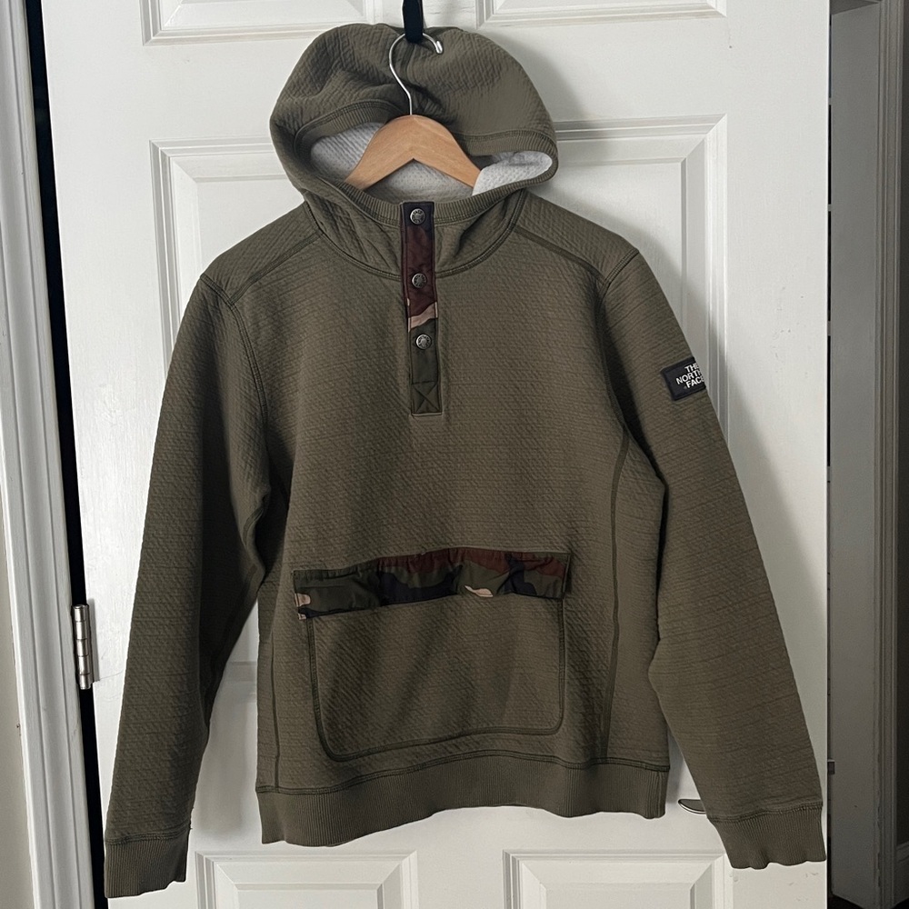 The North Face Men’s Pull Over Camo Hoodie Sweatshirt Sz M Olive Front Pouch